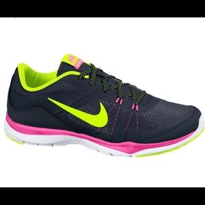 Nike women’s flex trainer 5